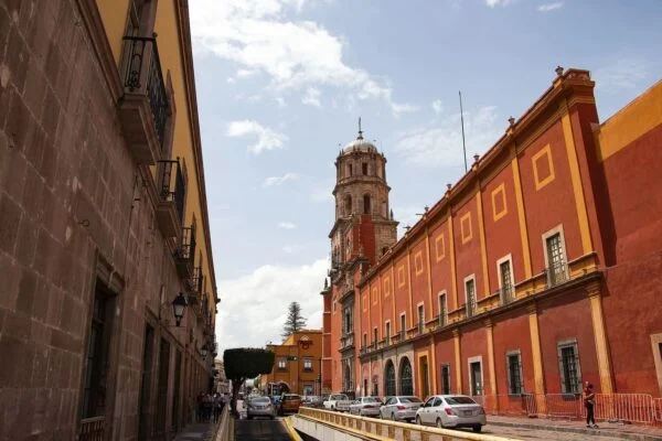 Fachada del Museo Regional de Querétaro en el Centro Histórico de Querétaro, Patrimonio Mundial – arquitectura colonial y corazón cultural de la ciudad sus museos en Querétaro