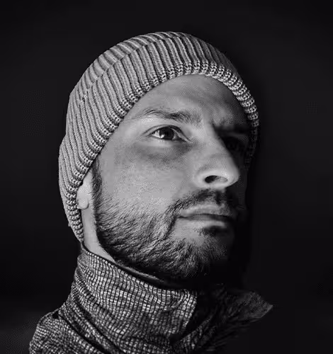 Desarrollo integral de servicios digitales: Diseño Web | Director de arte | Media Buyer | Head of SEO en LVMH | Growth Partner | Marcas de Lujo | Chief Growth Officer (CGO) |