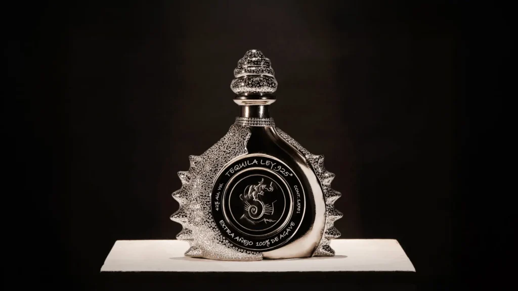 Botella de Tequila Ley .925 Diamante Cristalino con diseño de lujo en cristal tallado